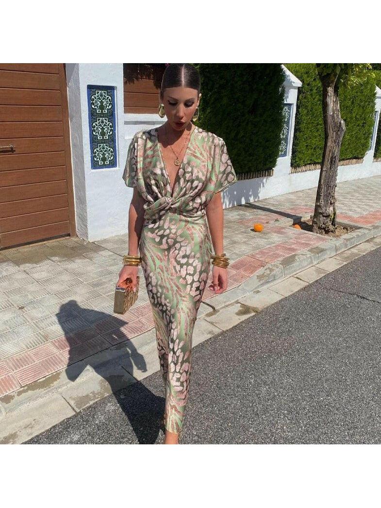 Women’s Sophisticated Maxi Dress with Elegant Flowy Fit