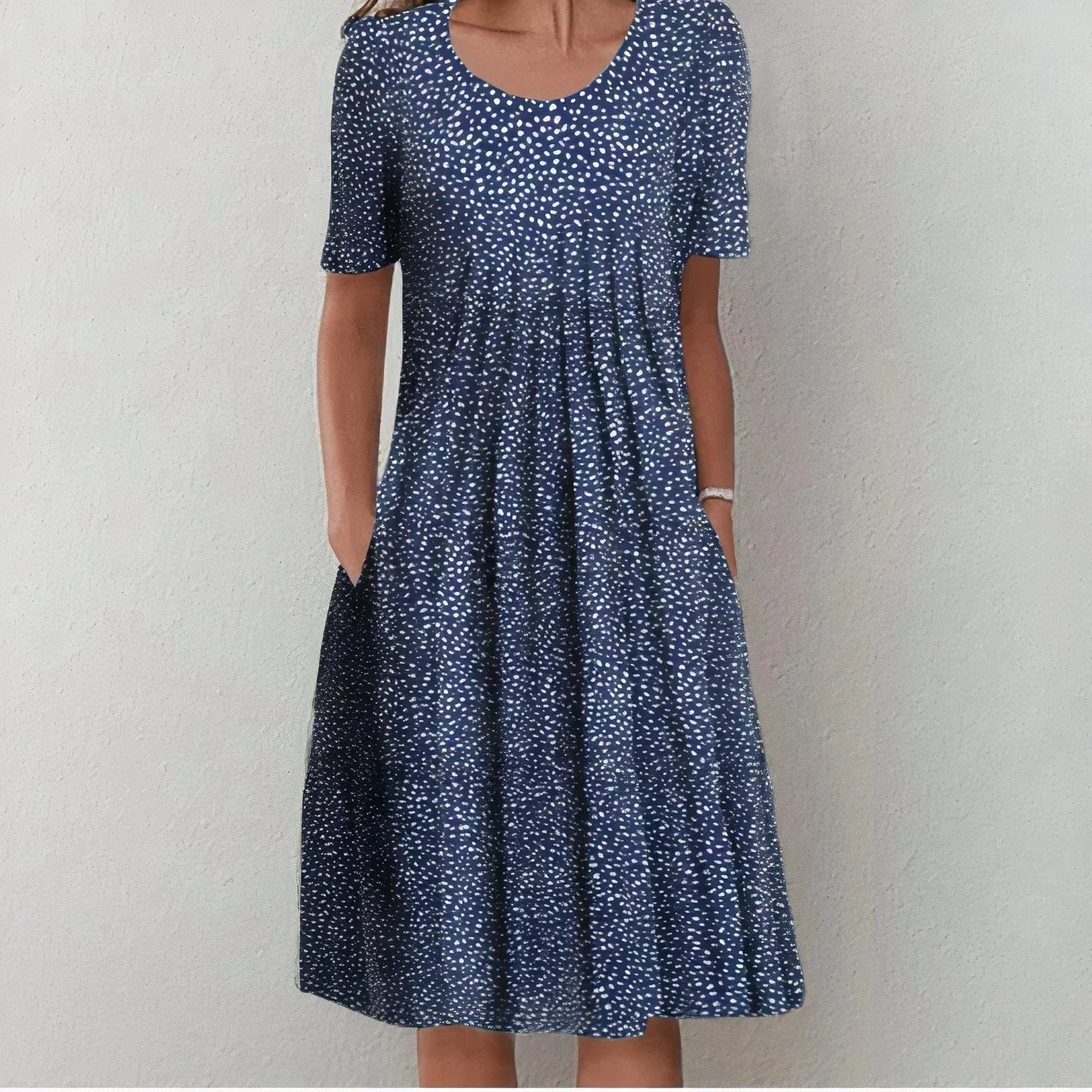 Women’s Summer Cotton Dress with Breathable Fabric and Timeless Fit