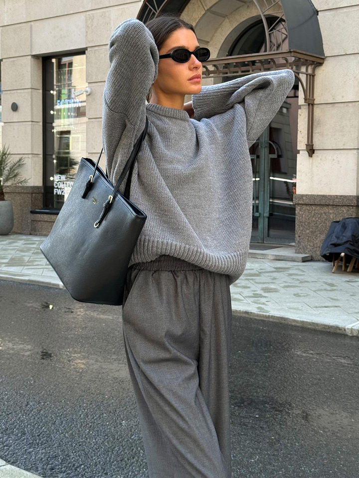 Basic Crew Neck Women’s Sweater
