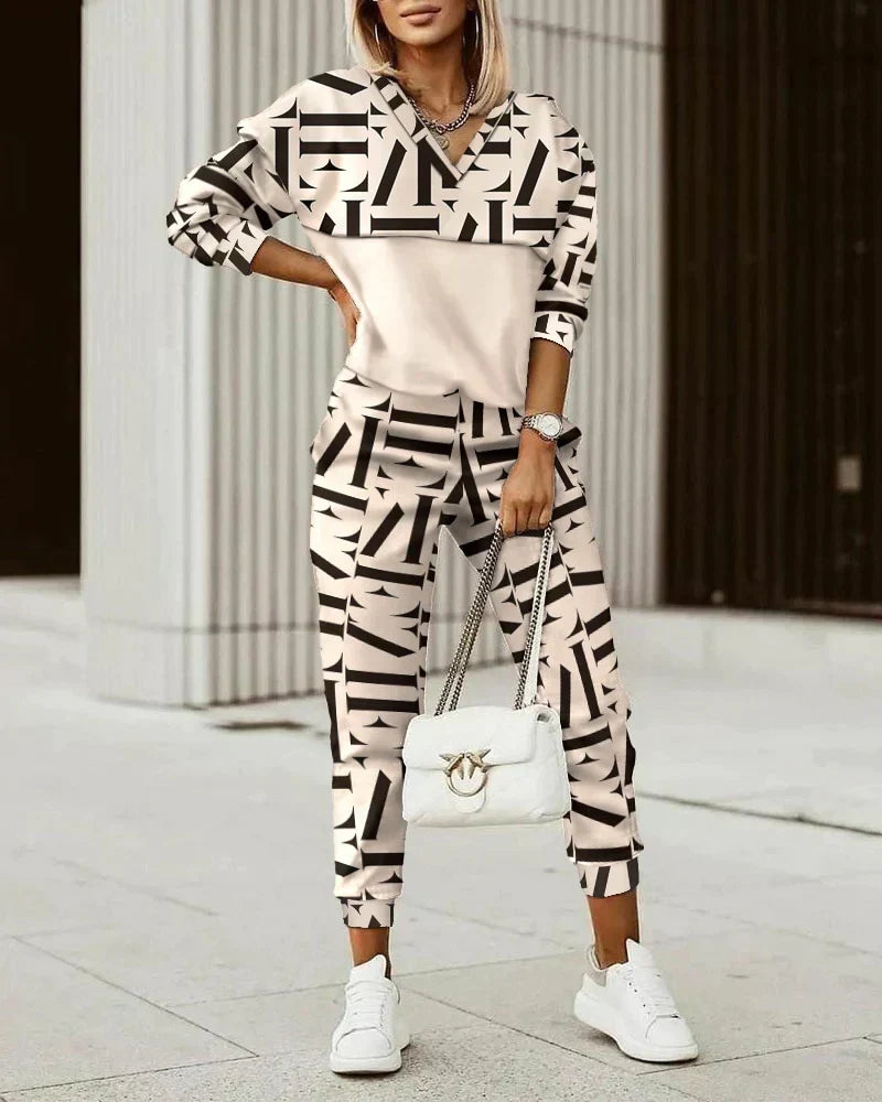 Tracksuit Set for Women - Leg Pants & Sweatshirt