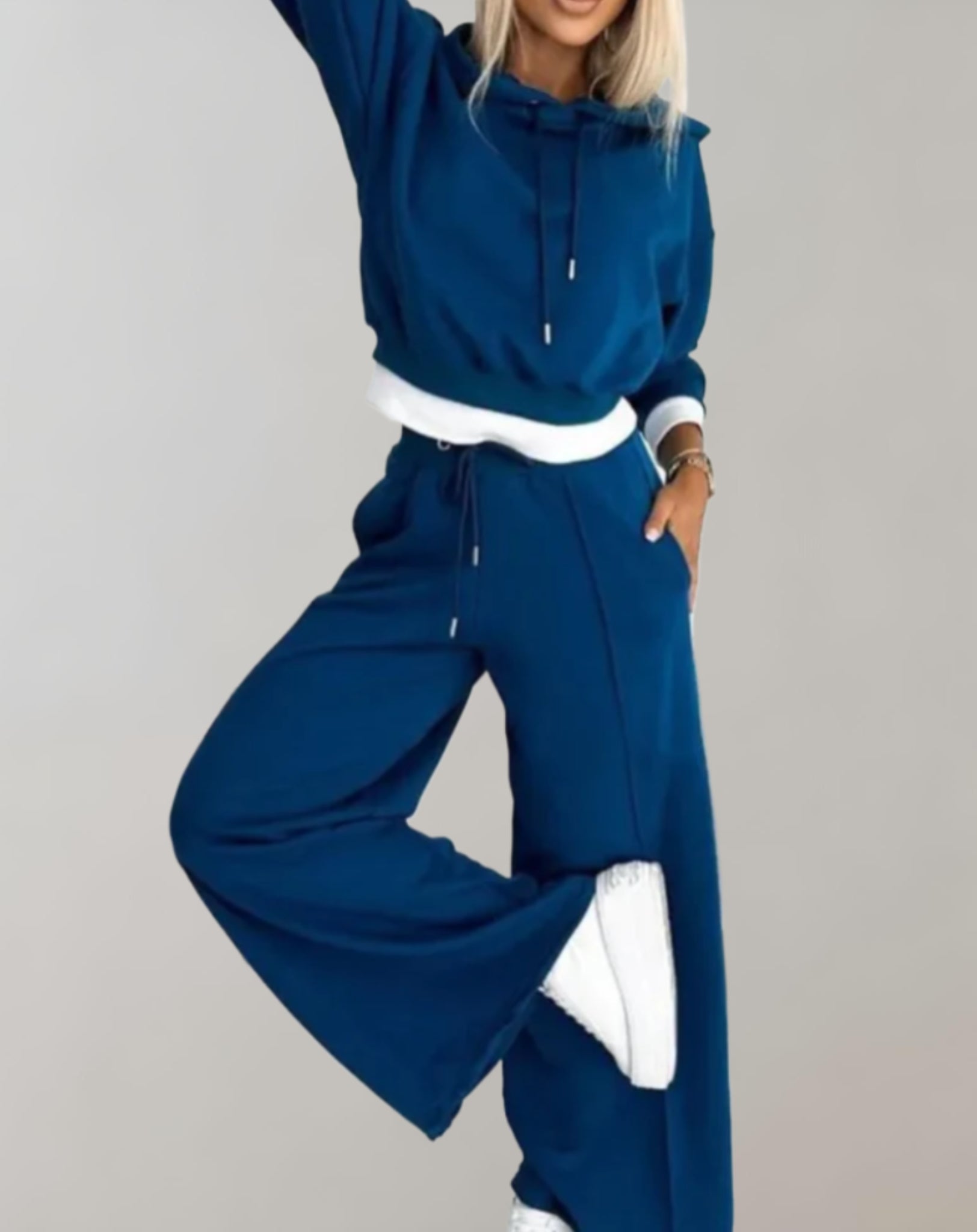 Women’s 2-Piece Hoodie Tracksuit Set with Wide-Leg Pants