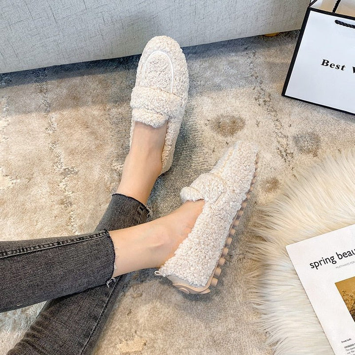Cozy Fleece-Lined Women’s Loafers