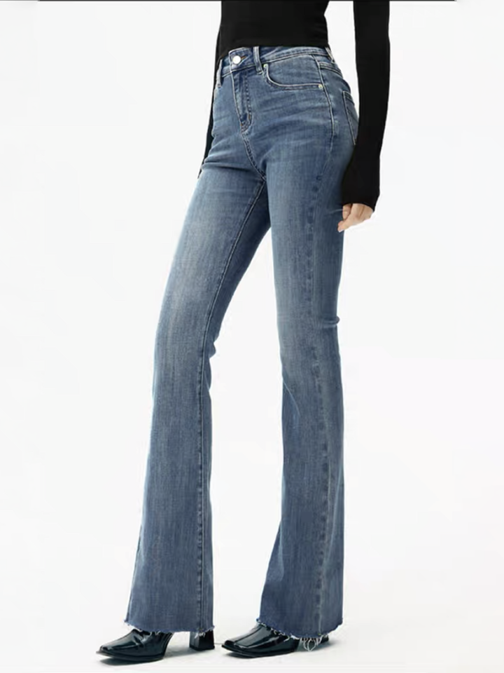 Curvy Fit Women’s Flare Jeans