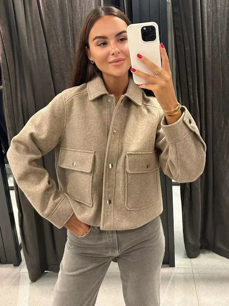 Elegant Lapel Women’s Blazer