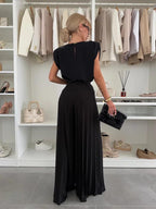 Two-Piece Set with Pleated Trousers and Sleeveless Top
