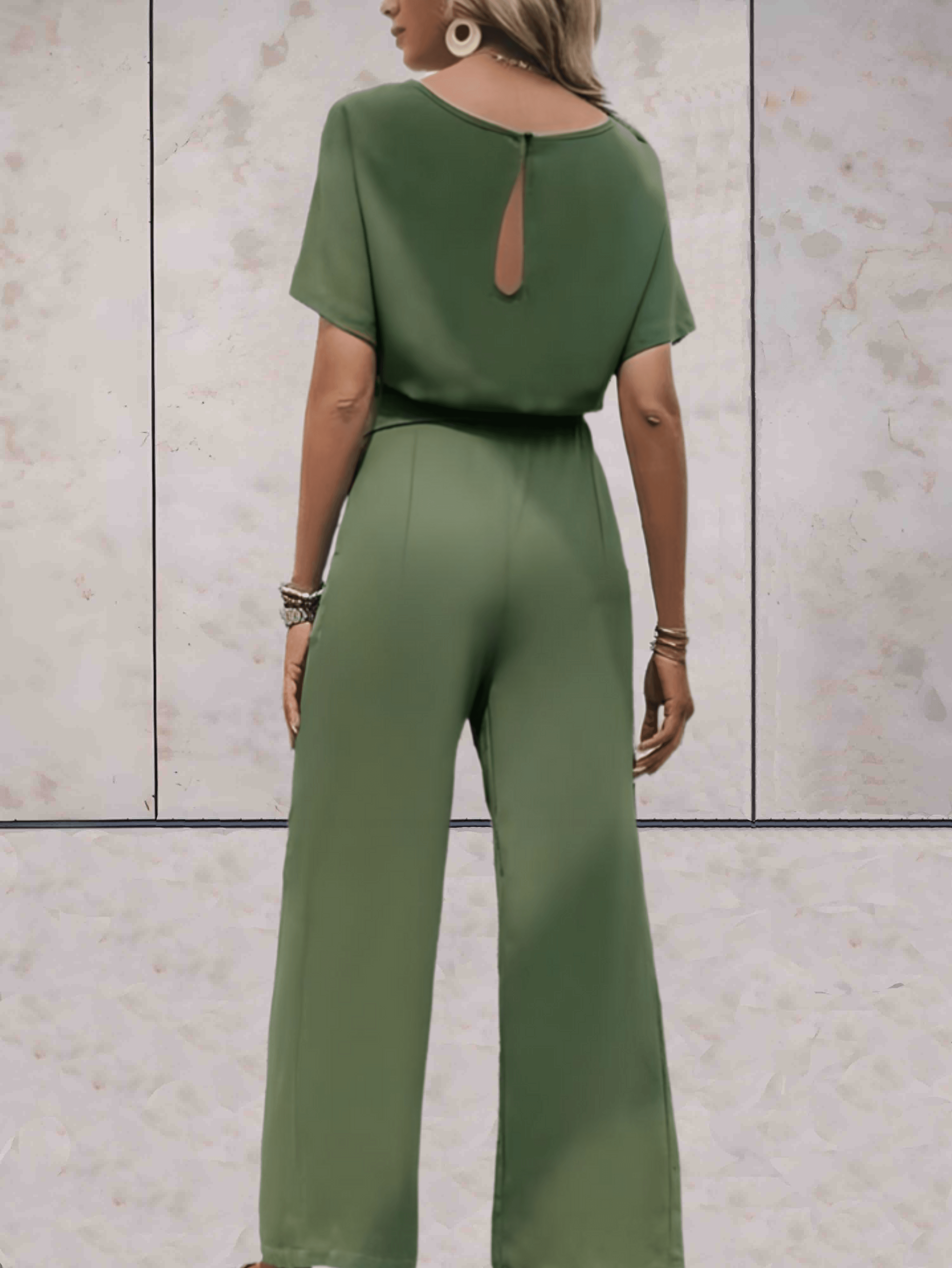 Sleeveless Women's Jumpsuit – Wide-Leg One-Piece