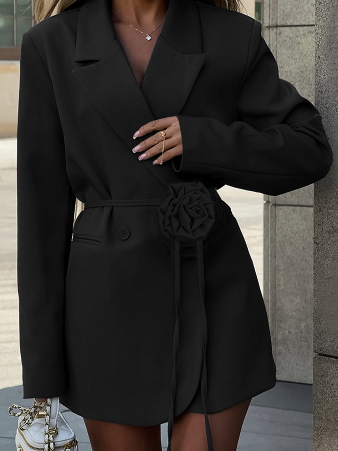 Rose Long-Sleeve Fitted Blazer