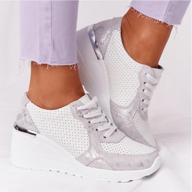Woman's Cushioned Comfortable Sneakers
