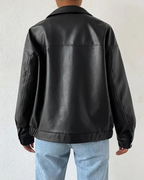 Trendy Lightweight Softshell Outdoor Jacket