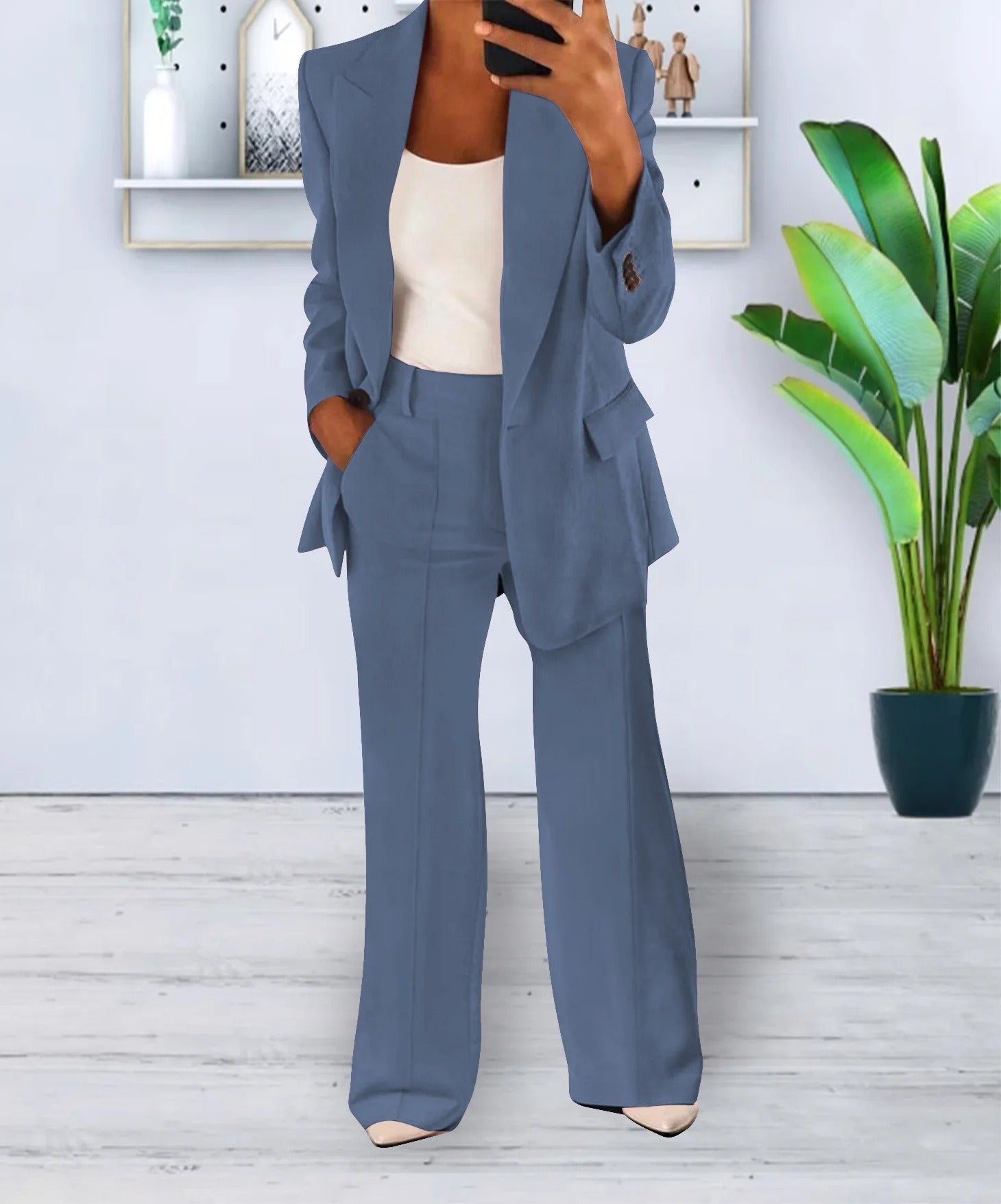 Women's co-ord set with blazer and trousers