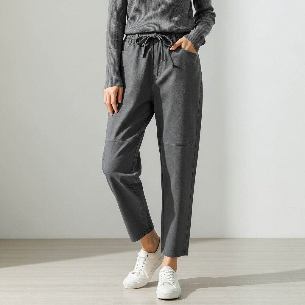 Women’s modern detailed pants | Casual