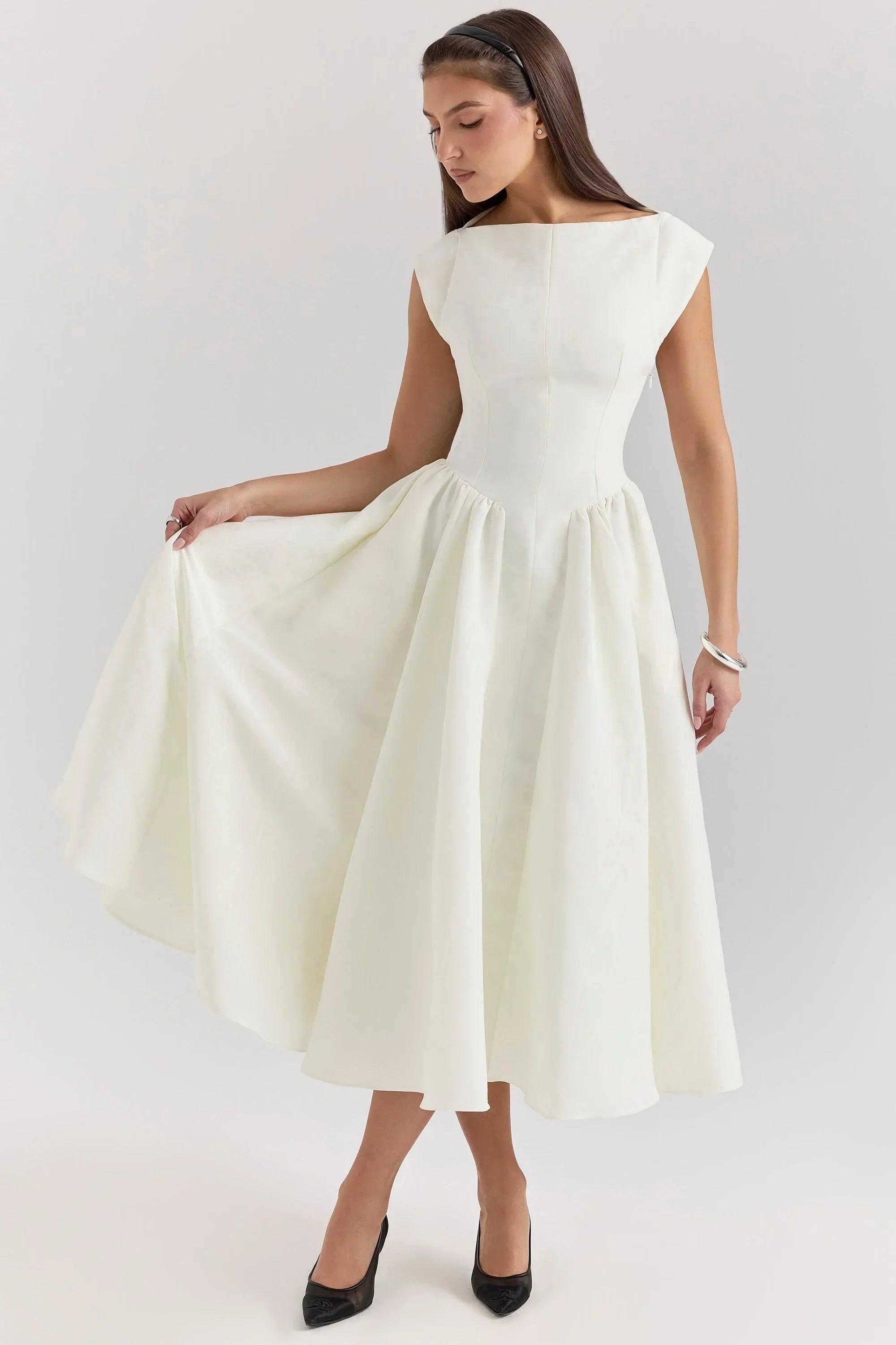 Long White Dress for Women with Open Back and Bow