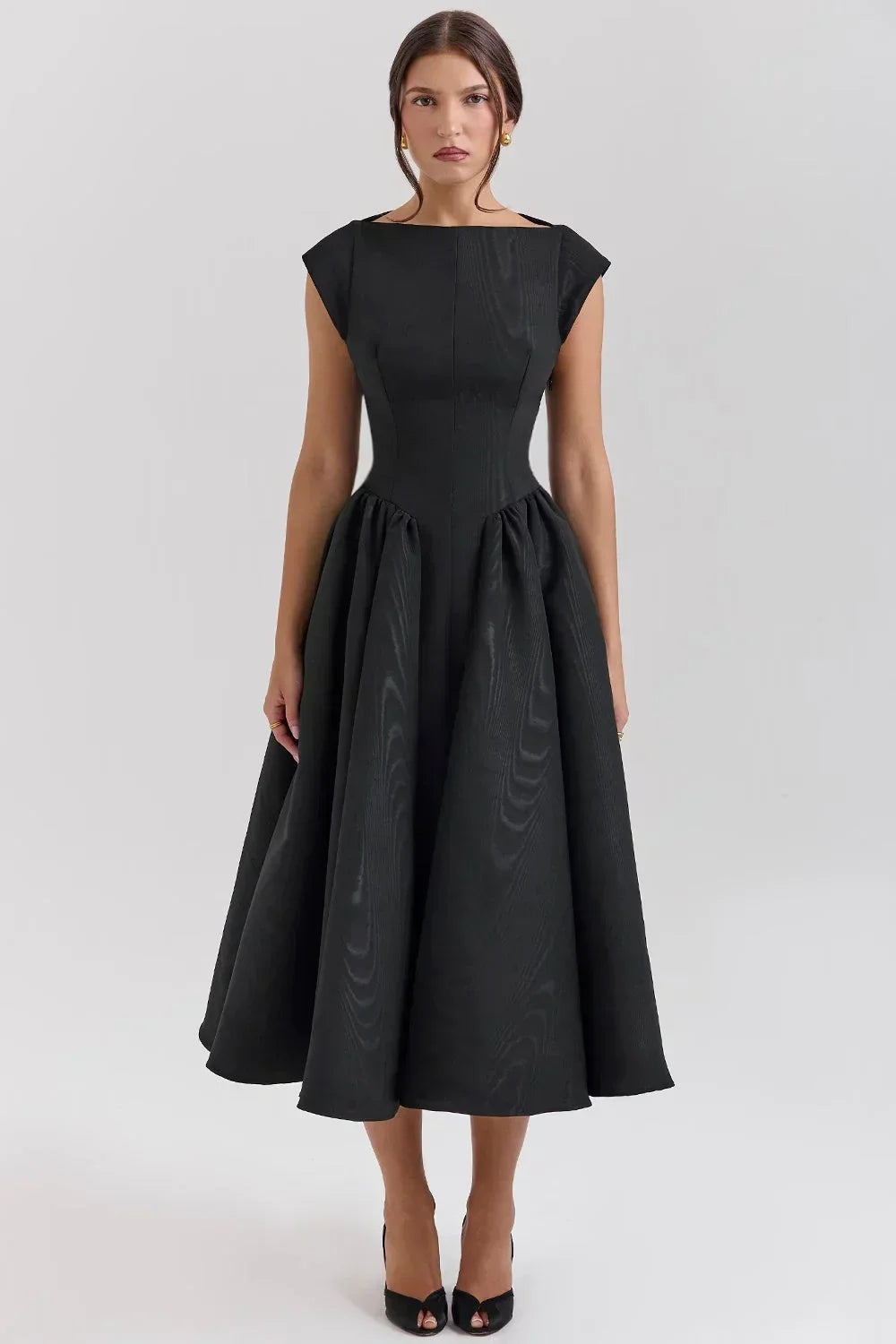 Long White Dress for Women with Open Back and Bow