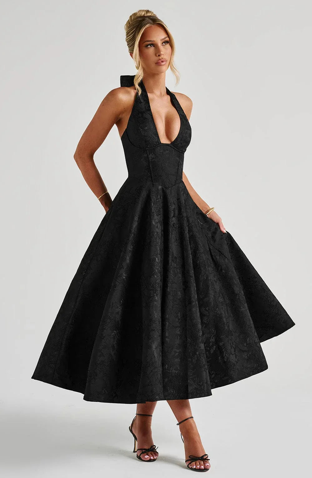 Mid-length Women's Dress with Open Back and Flared Skirt
