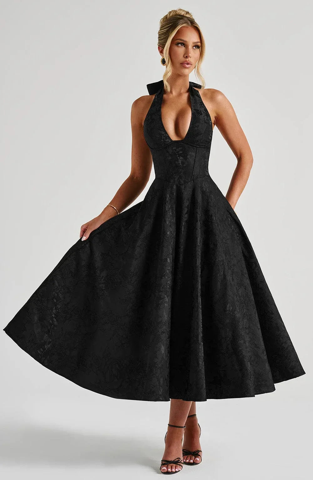 Mid-length Women's Dress with Open Back and Flared Skirt