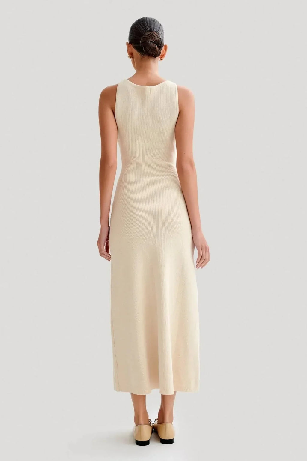 Sleeveless Buttoned Midi Dress with Ribbed Fabric