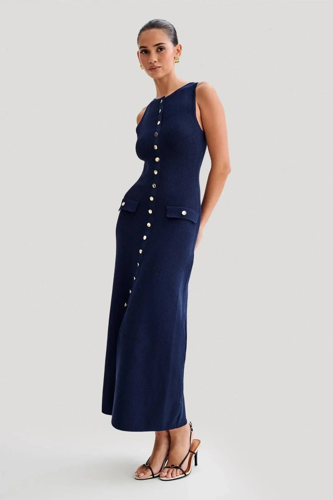 Sleeveless Buttoned Midi Dress with Ribbed Fabric