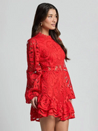 Elegant short lace dress for women with long sleeves for evening wear