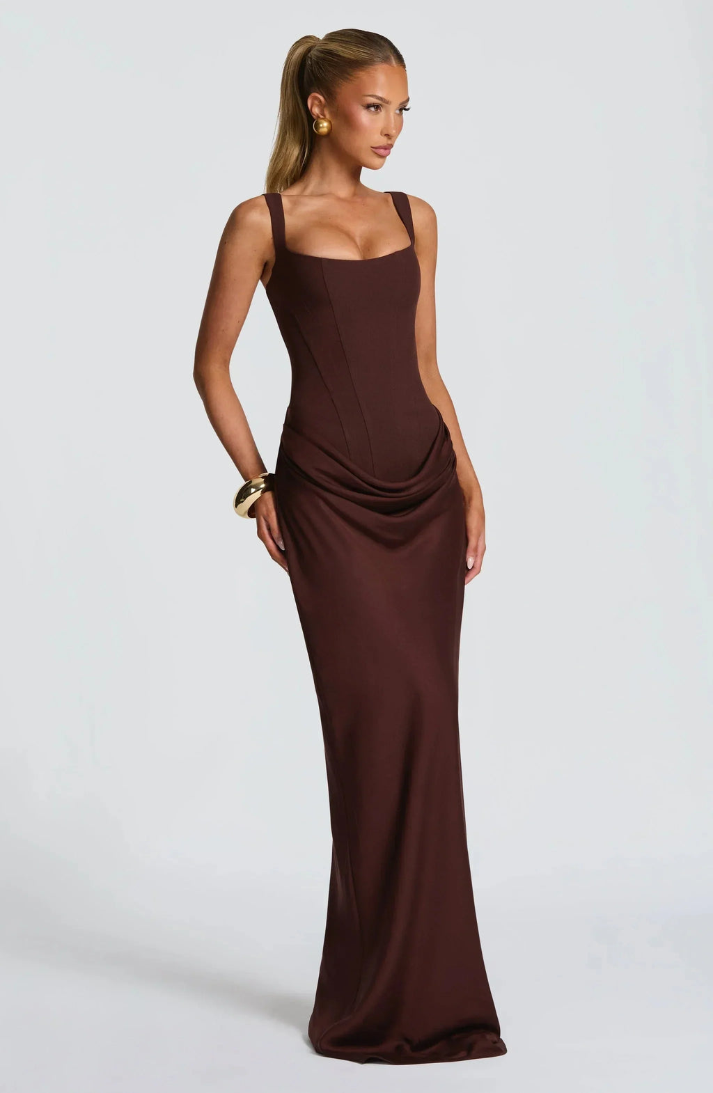 Long Fitted Dress for Women with Open Back