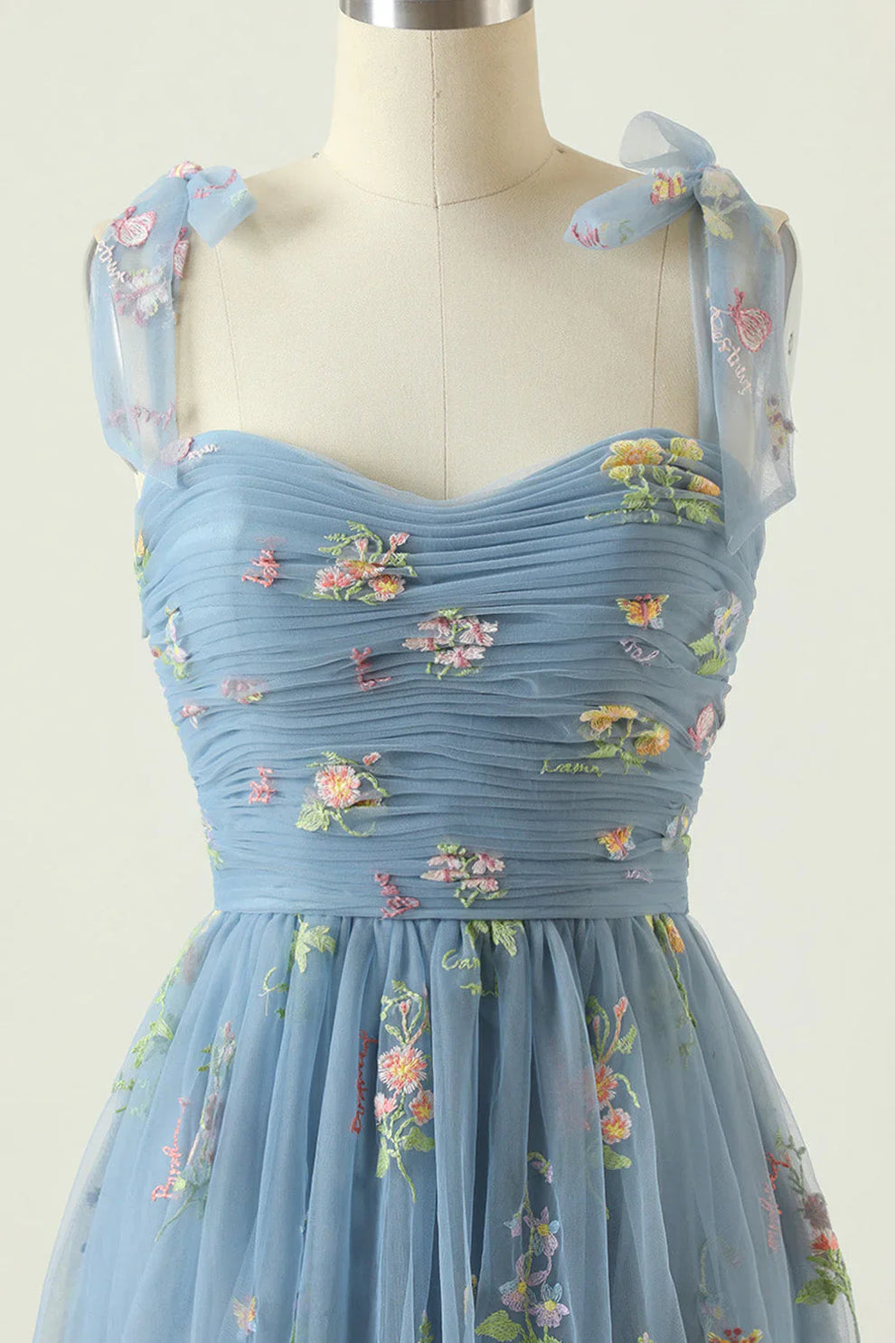 Women's Floral Embroidered Tulle Ball Gown