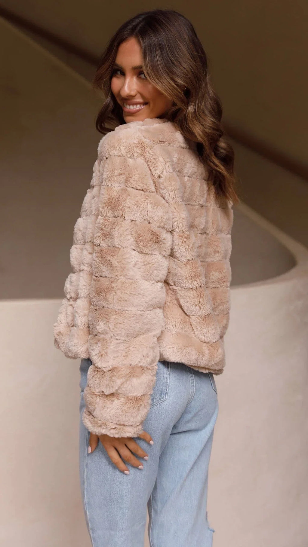 Short Faux Fur Collar Jacket