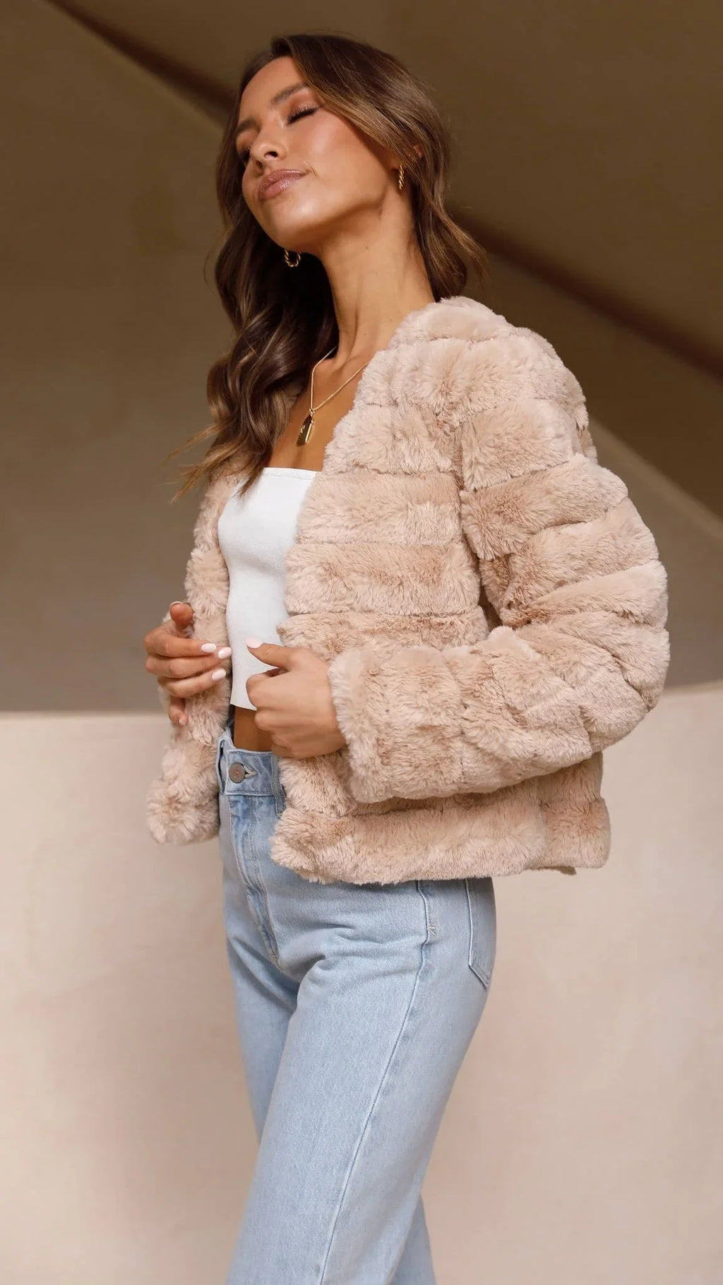 Short Faux Fur Collar Jacket