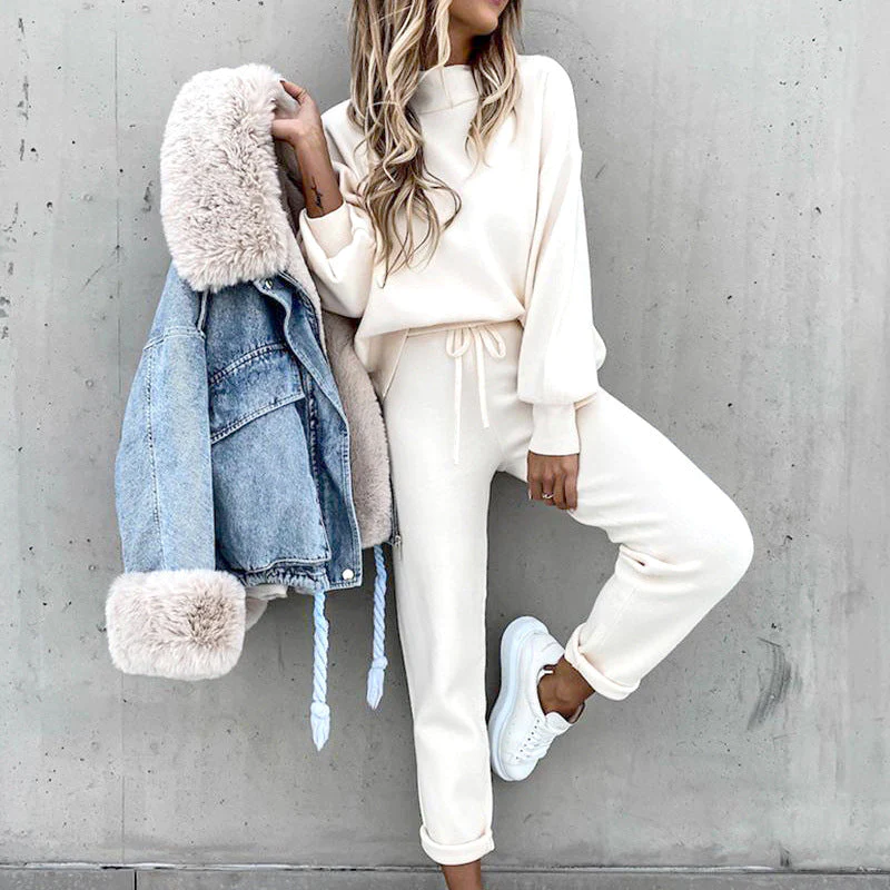 Woman's Soft & Stylish Loungewear Set
